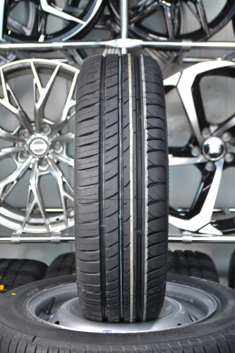 Strada Asimmetrico V-130